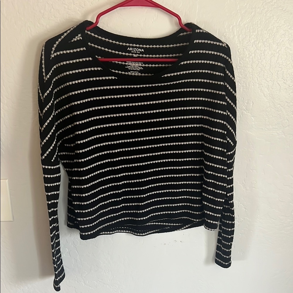 Arizona Jean Company Women's Black and White Striped Top